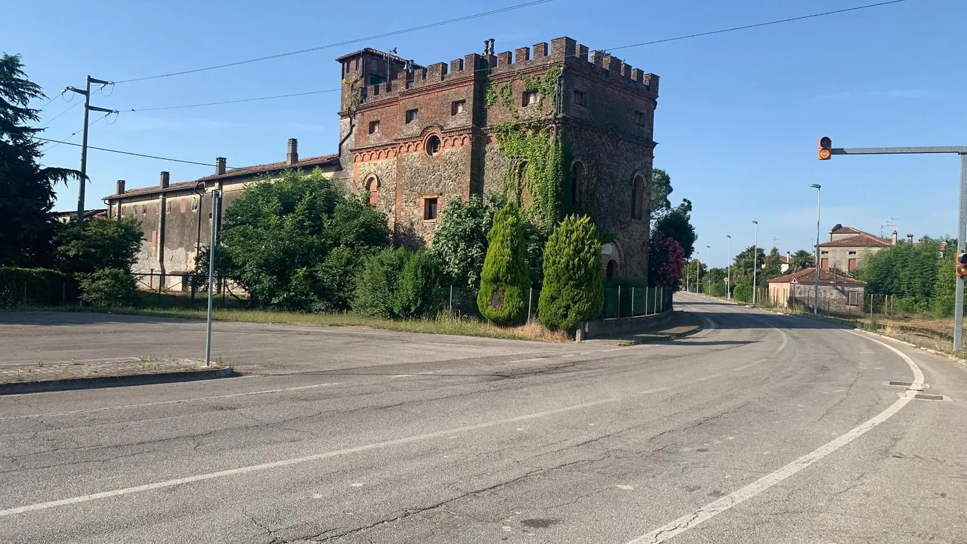 Pansiyon Palma Verde Castello di Brussa İtalya