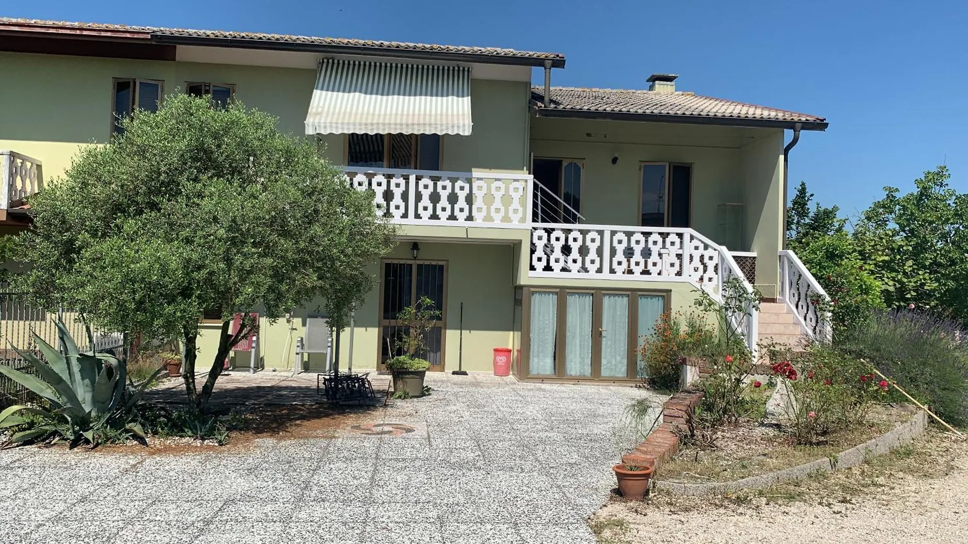 Homestay Palma Verde Castello di Brussa